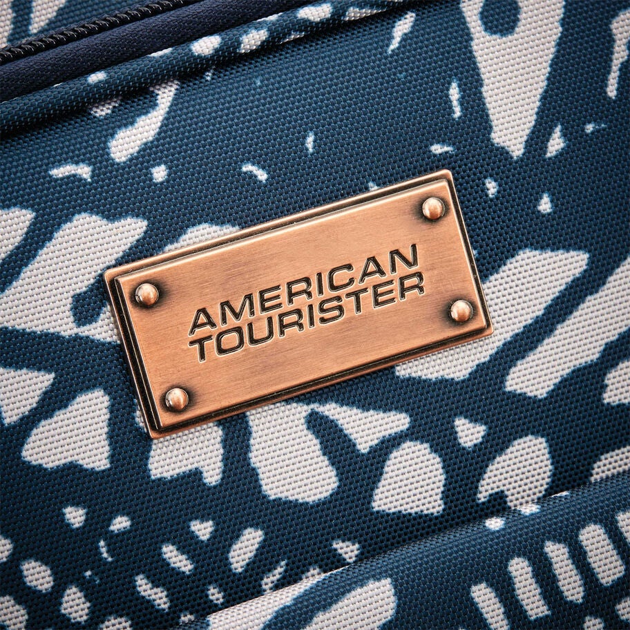Belle Voyage Softside Medium in the color Floral Indigo Sand. image number 6