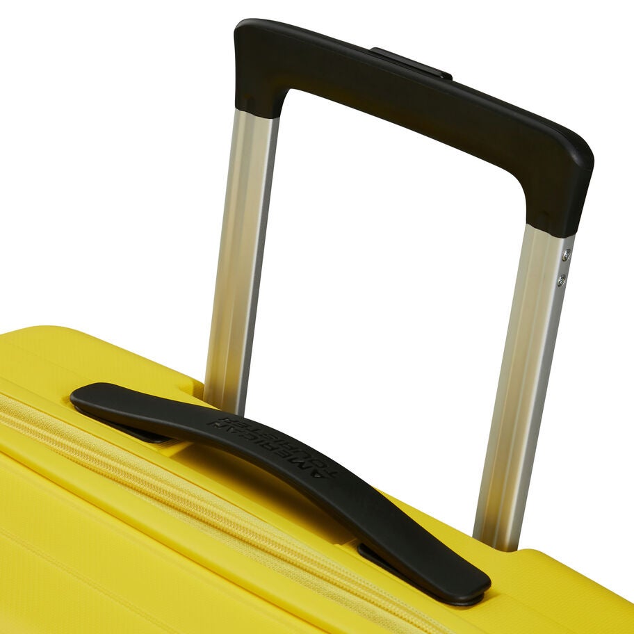 Rejoy 2 Piece Set (CO/L) in the color Electric Yellow. image number 7