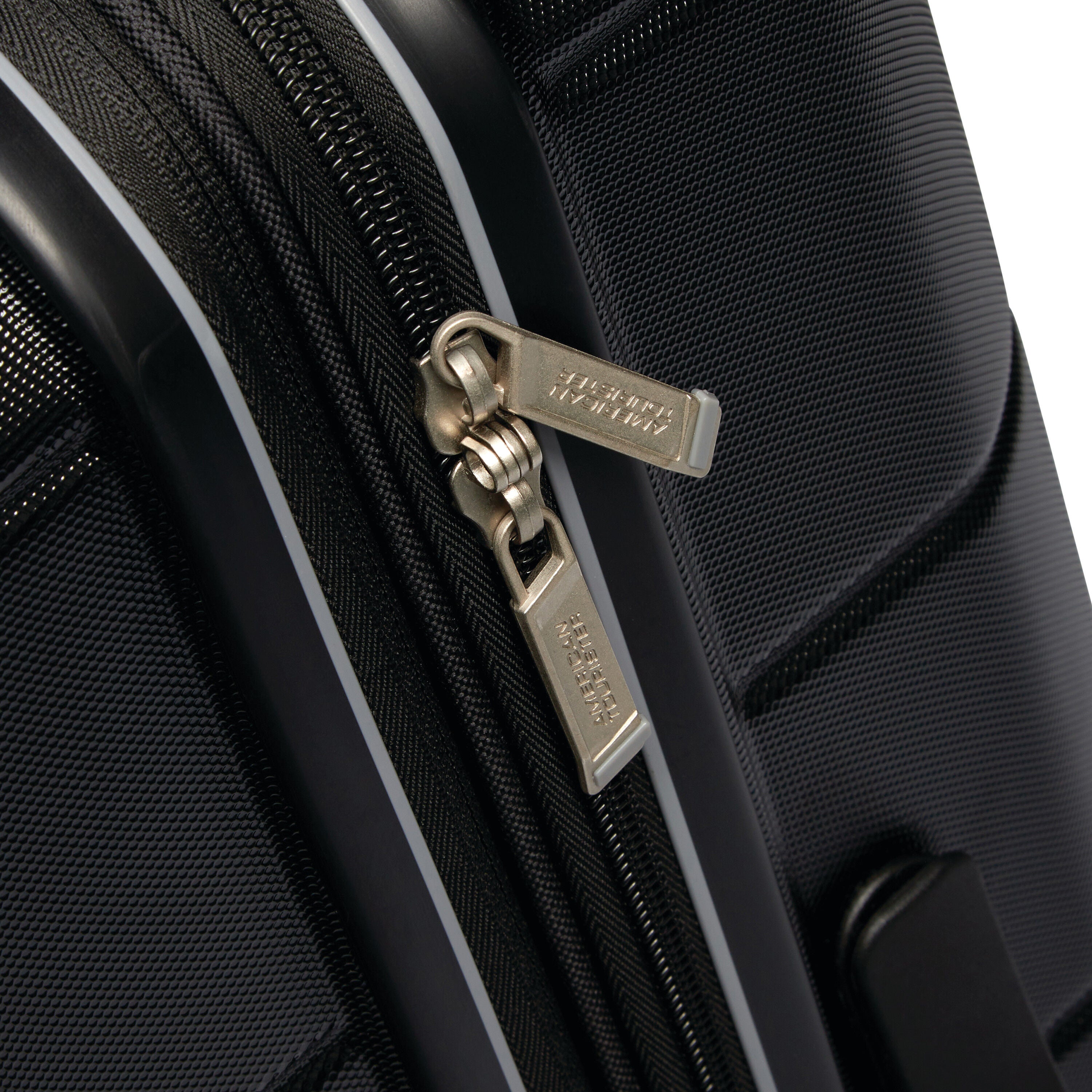 Stratum 2.0 Large Checked Spinner Hardside Luggage American Tourister