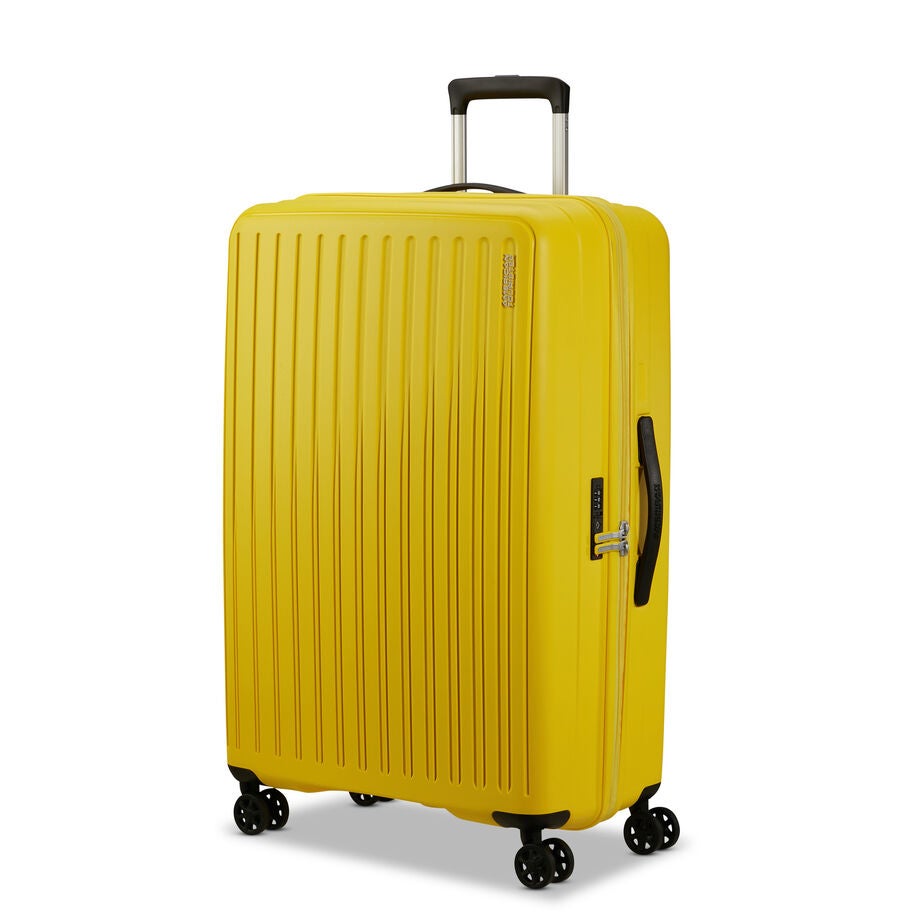 Rejoy 2 Piece Set (CO/L) in the color Electric Yellow. image number 3