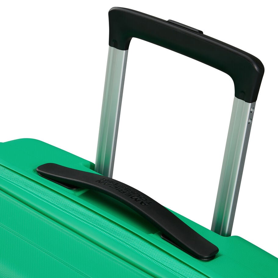 Rejoy 2 Piece Set (CO/L) in the color Jade Green. image number 7