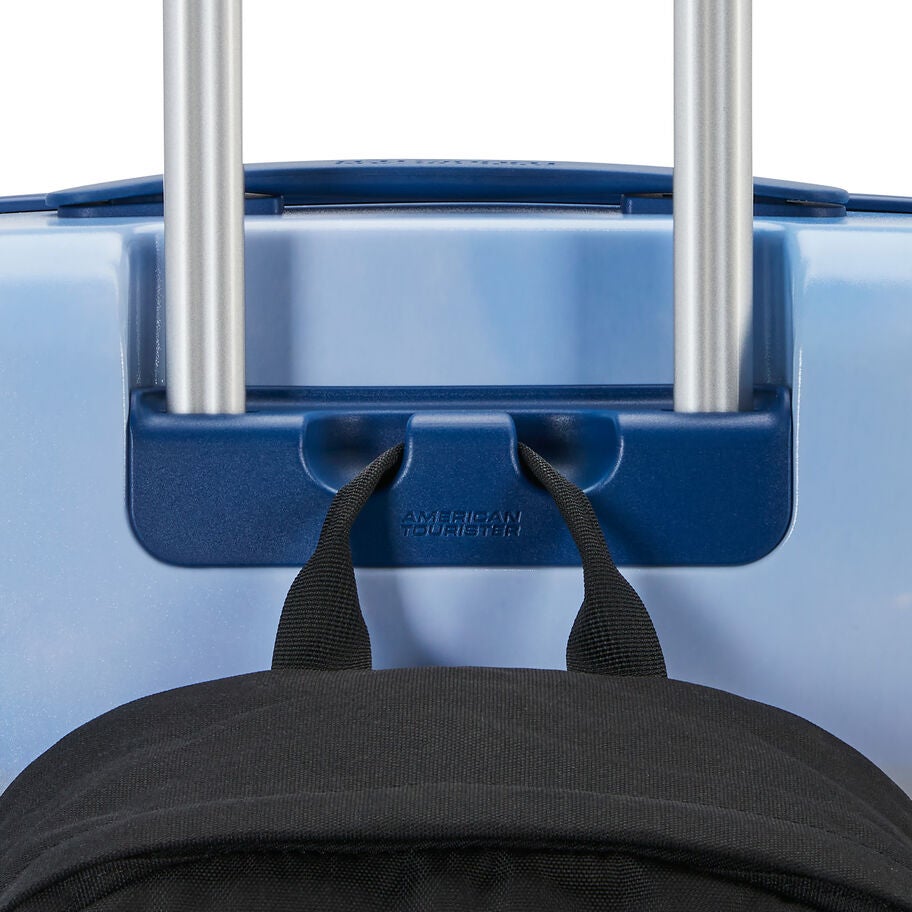 Star Wars Carry-On in the color Star Wars R2D2. image number 2