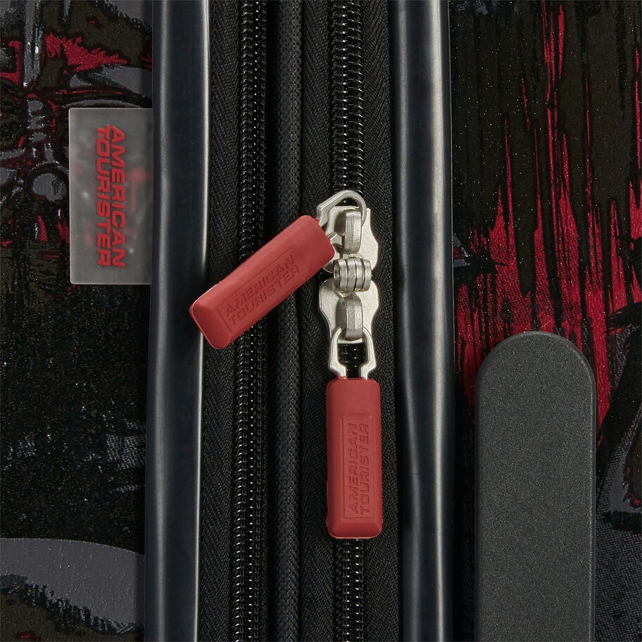 Star Wars Carry-On in the color Darth Vader. image number 5