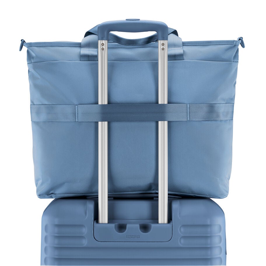 Stratum 3.0 Convertible Travel Tote in the color Elemental Blue. image number 5