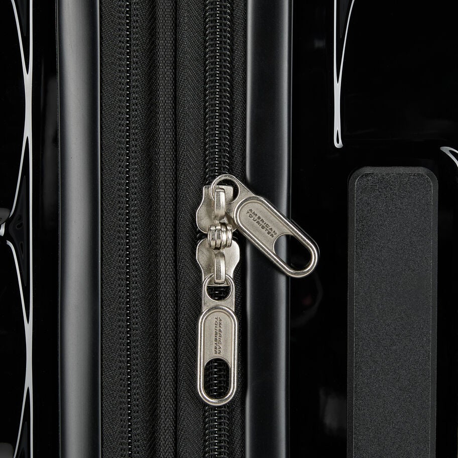 Kontour 2 Piece Set (CO/L) in the color Black. image number 4
