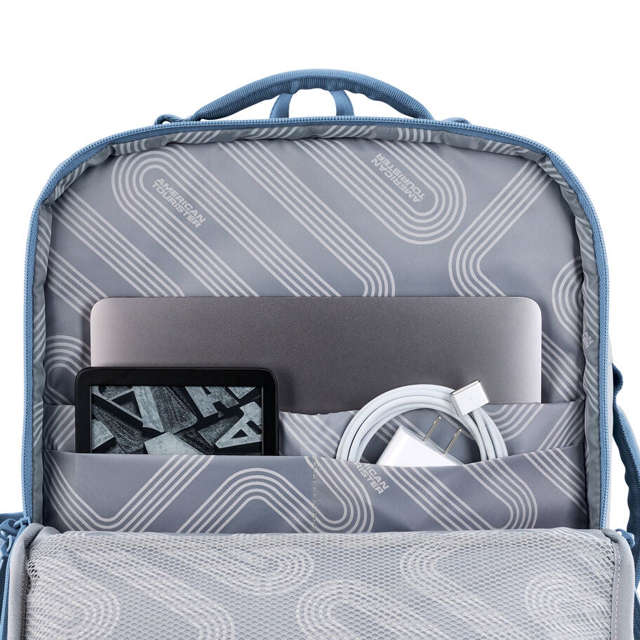 Stratum 3.0 Travel Backpack in the color Elemental Blue. image number 3