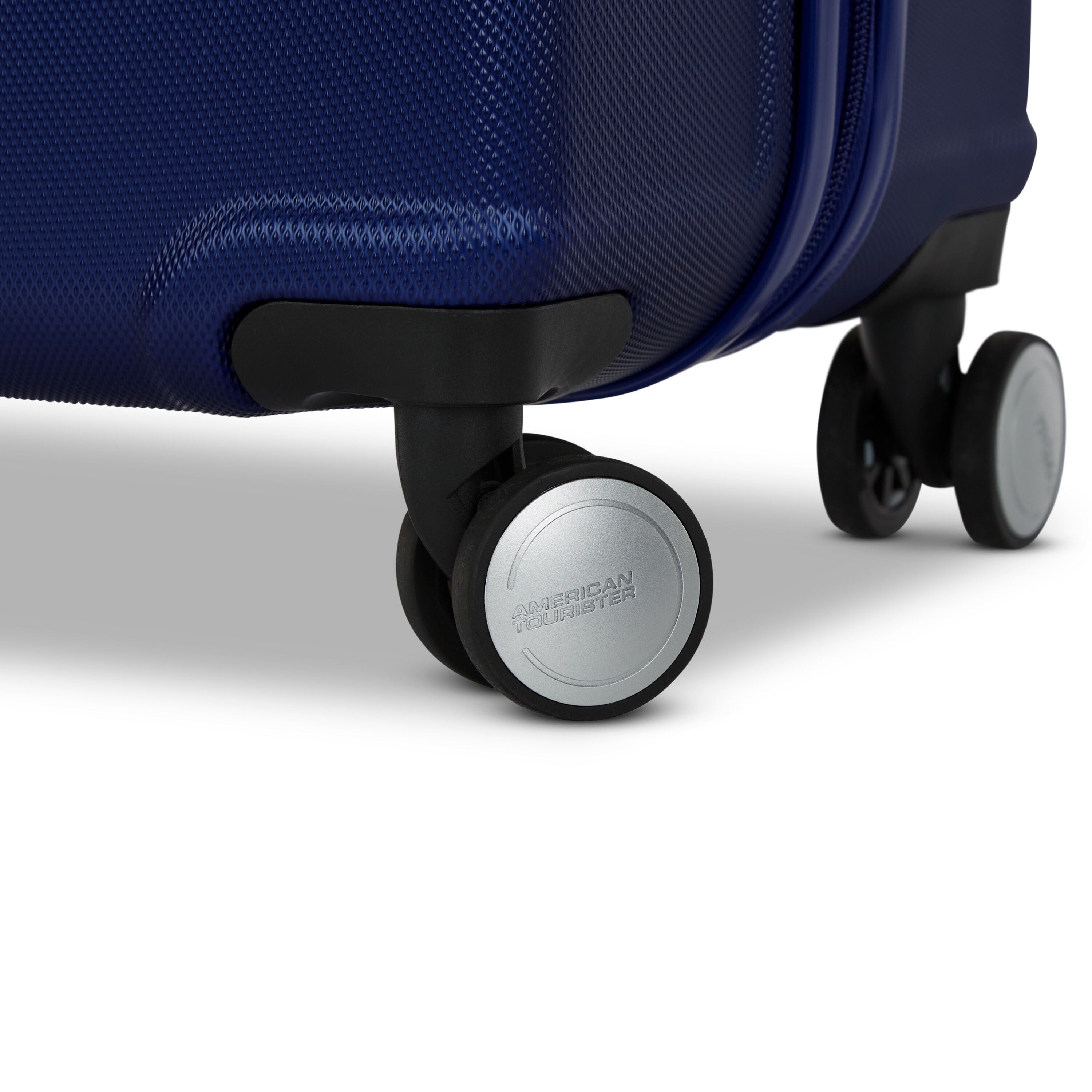 Wavebreaker 2 Piece Spinner Set | Hardside Luggage | American