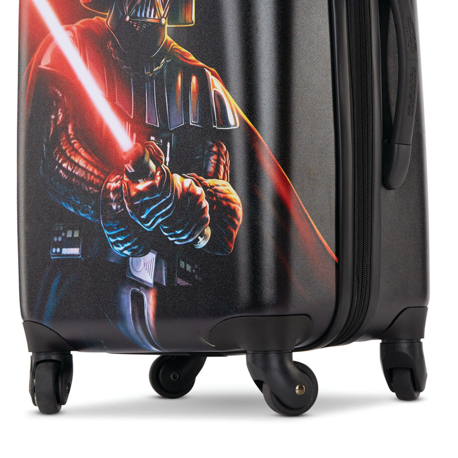 Star Wars Carry-On Spinner in the color Darth Vader. image number 8