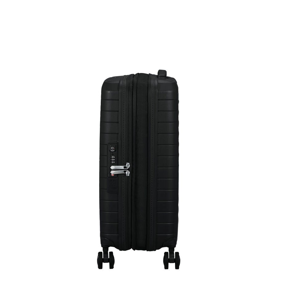 FastForward Carry-On in the color Flash Black. image number 6