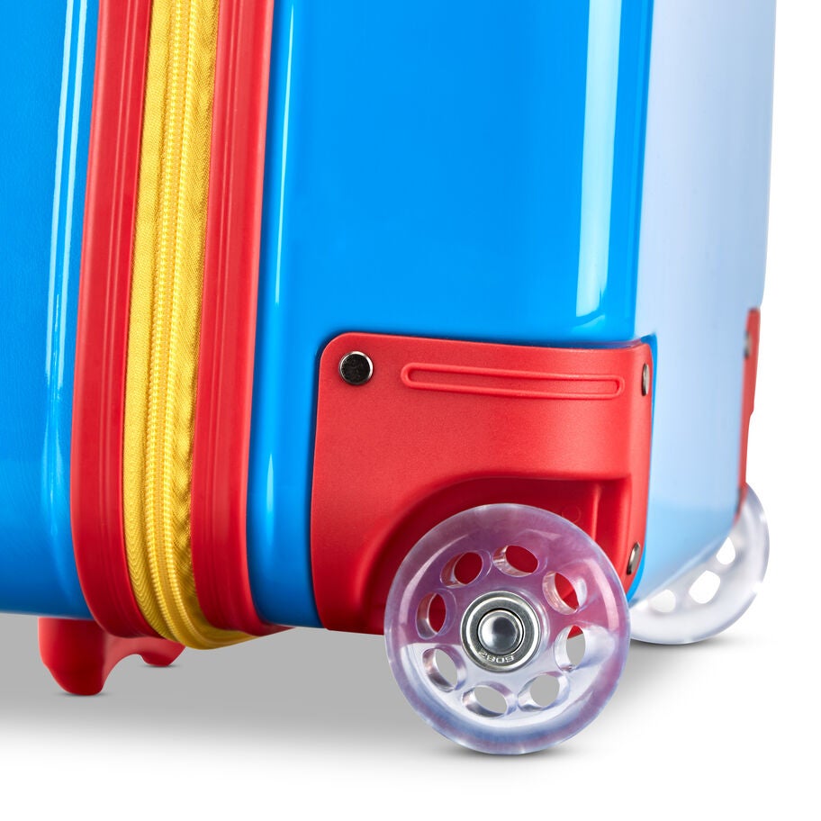 Disney Characters Kids Hardside Carry-On in the color . image number 18