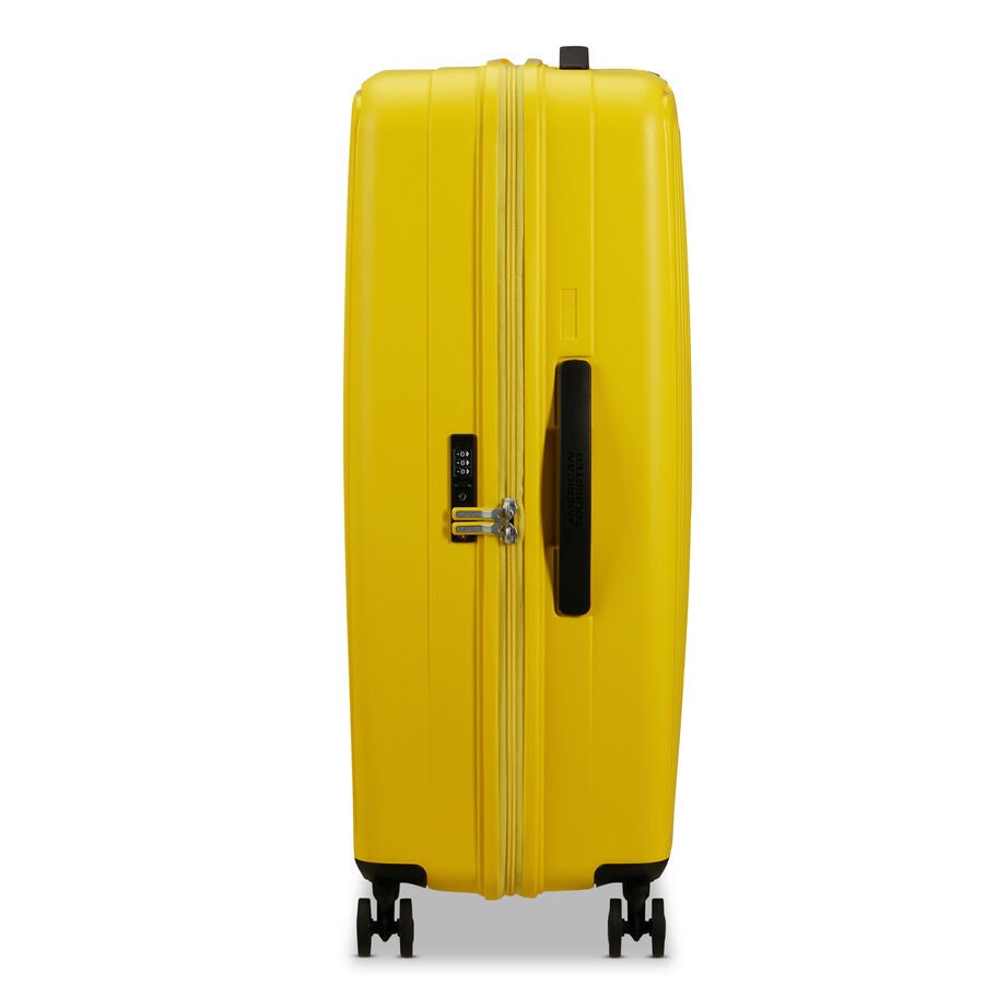 Rejoy 2 Piece Set (CO/L) in the color Electric Yellow. image number 6