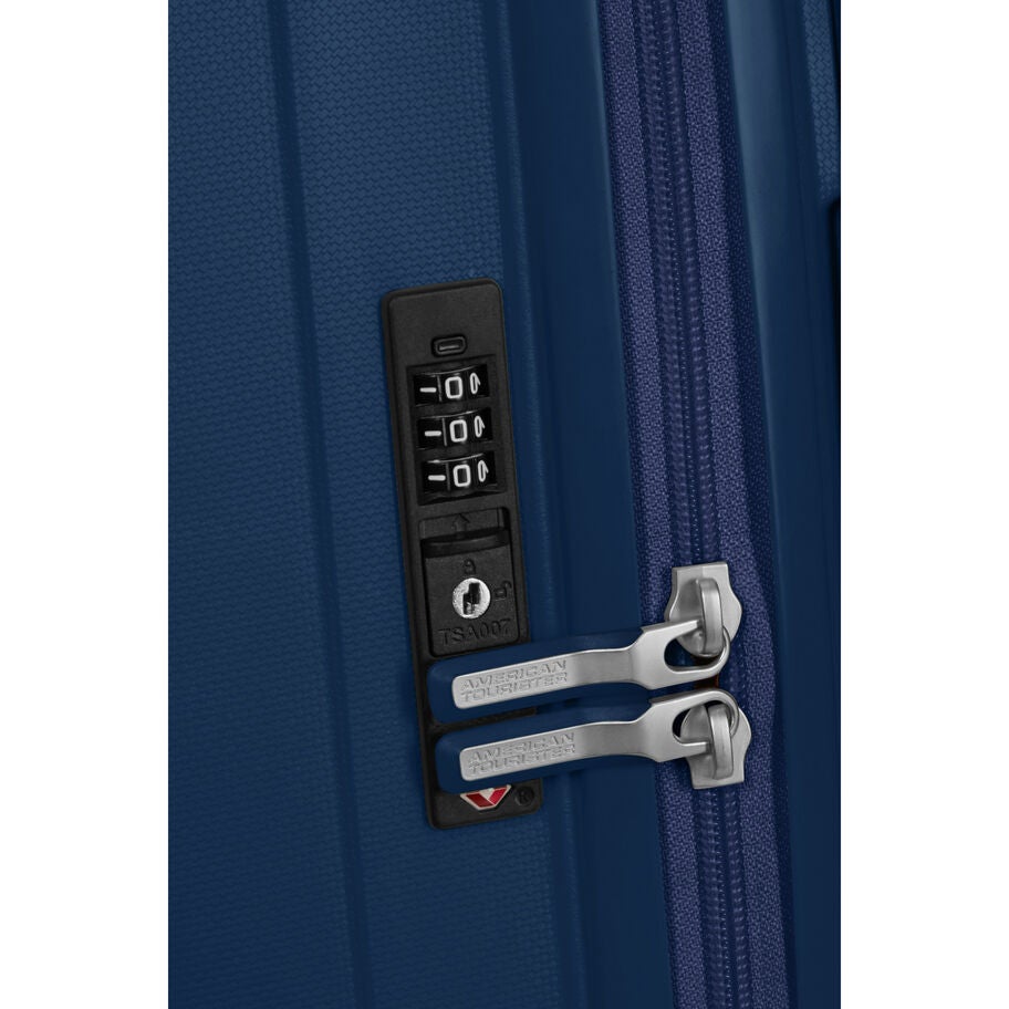 Rejoy Carry-On in the color Navy Blue. image number 3