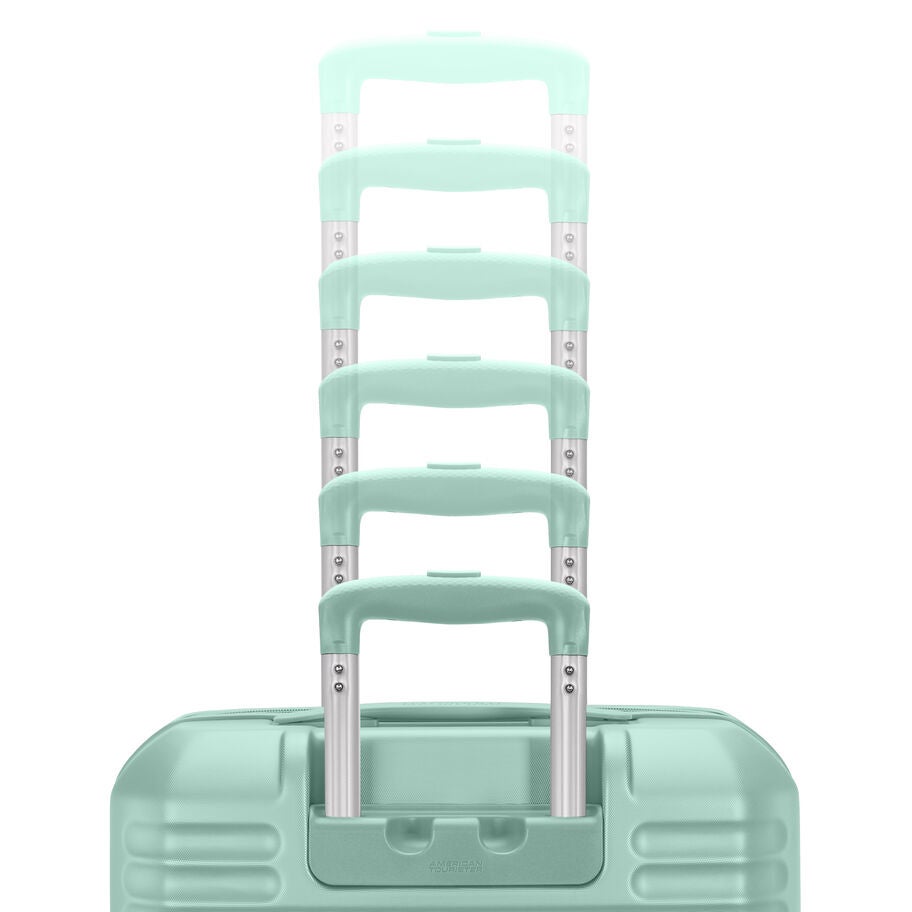 Stratum 3.0 Medium in the color Surreal Green. image number 5