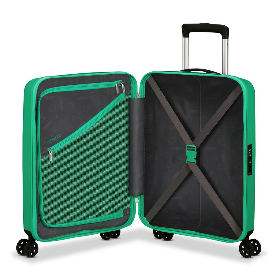 Rejoy 2 Piece Set (CO/L) in the color Jade Green. image number 1