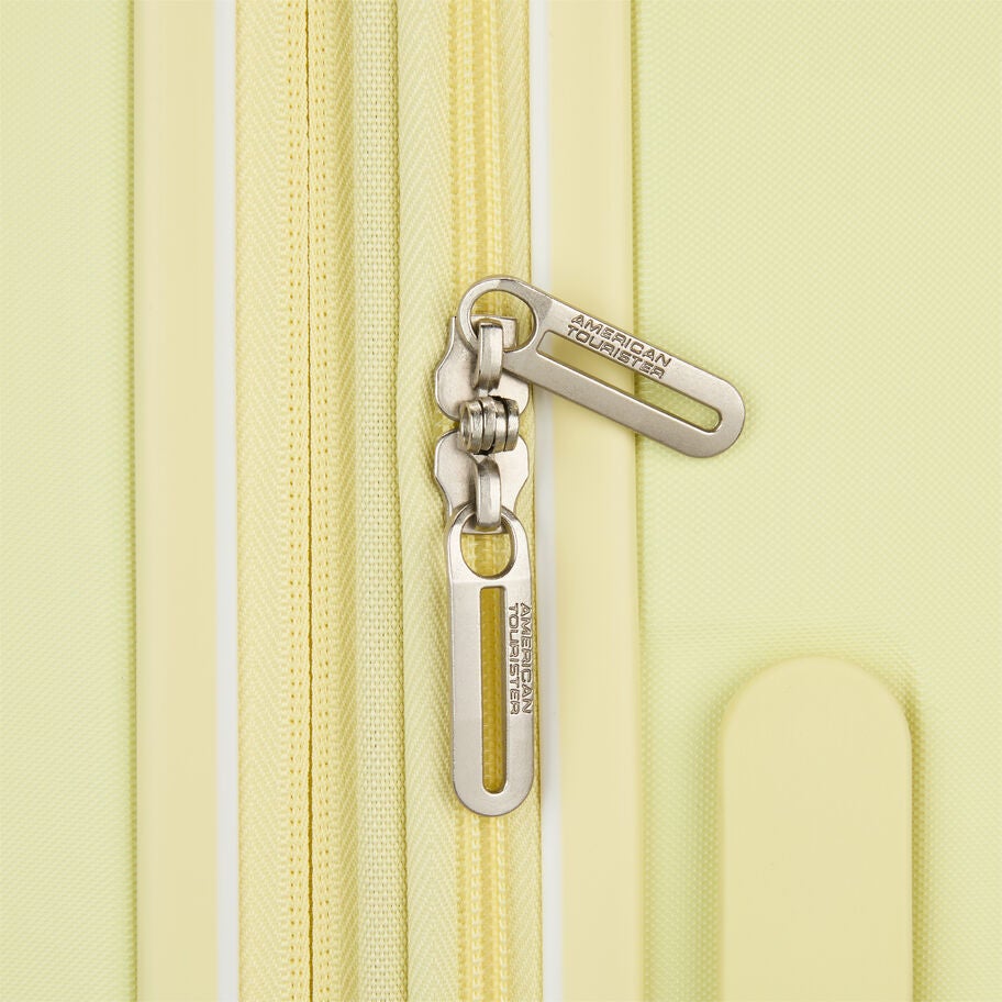 Stratum 3.0 Medium in the color Celestial Yellow. image number 4