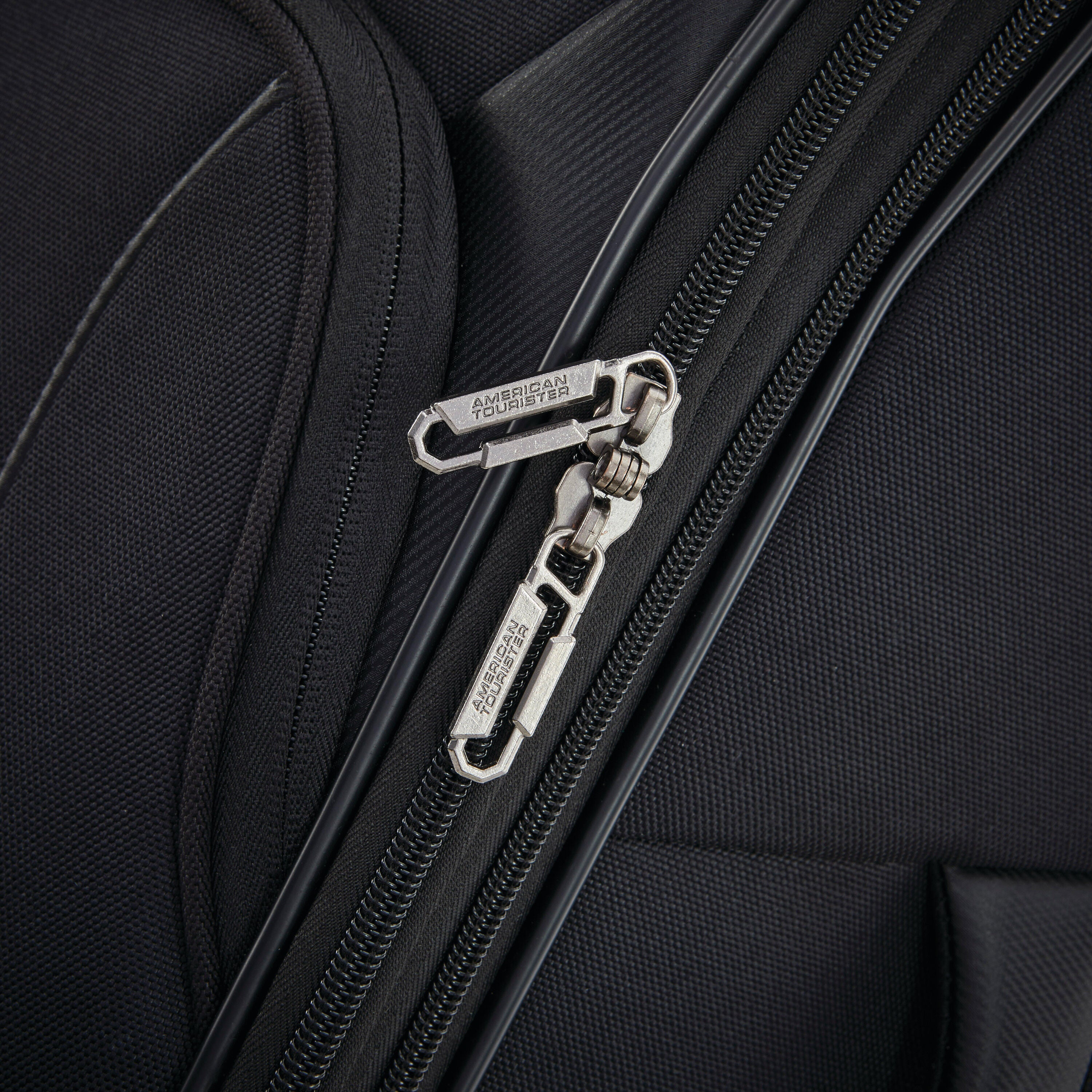 【新品希少】AMERICAN TOURISTER CRYSTALITE 70L 4 Kix 2.0 Large Checked Spinner | Softside Luggage | American