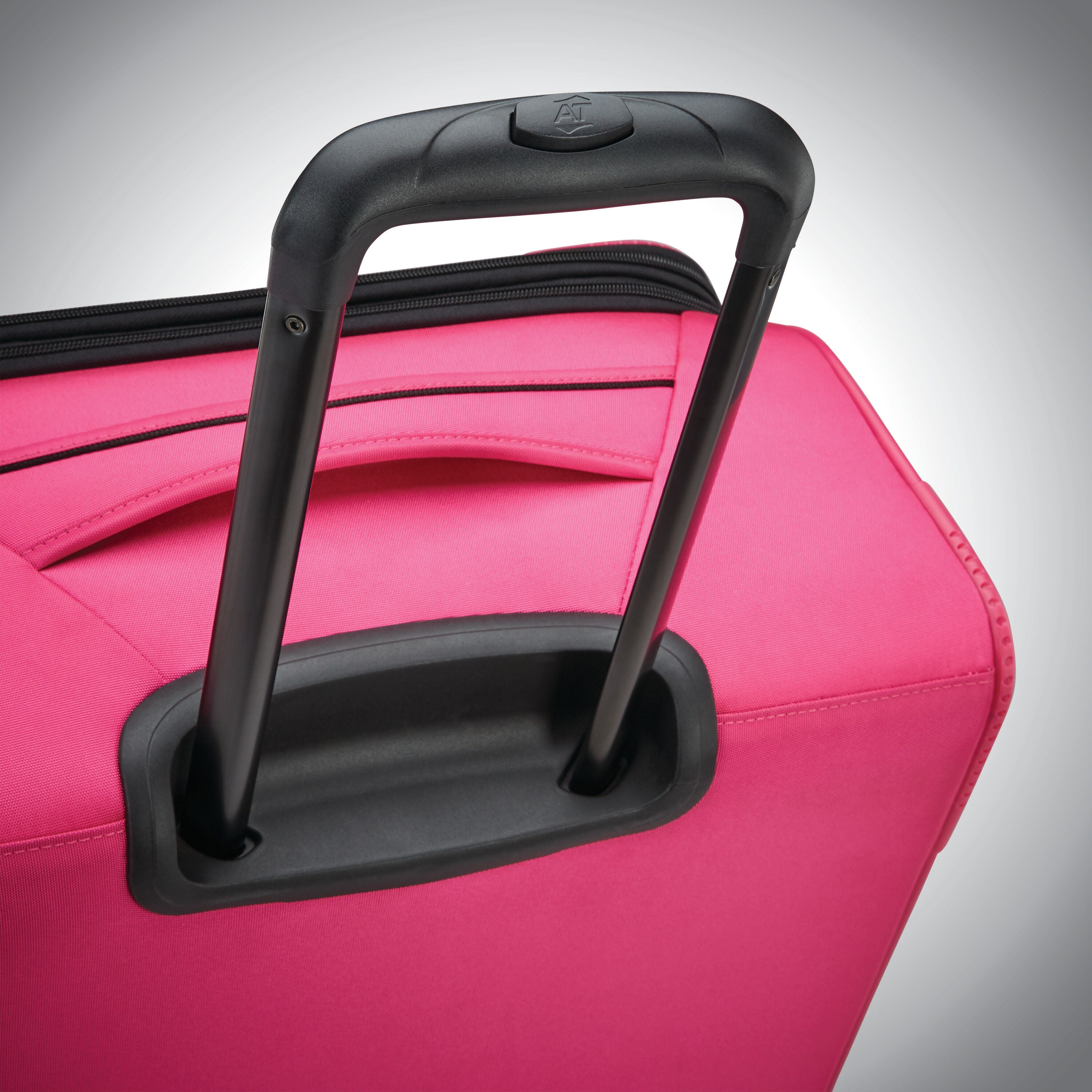 American tourister 4 sales kix rolling tote