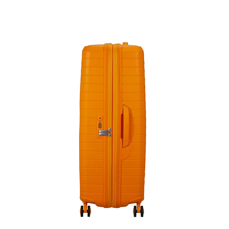 FastForward Large in the color Radiant Orange. image number 7