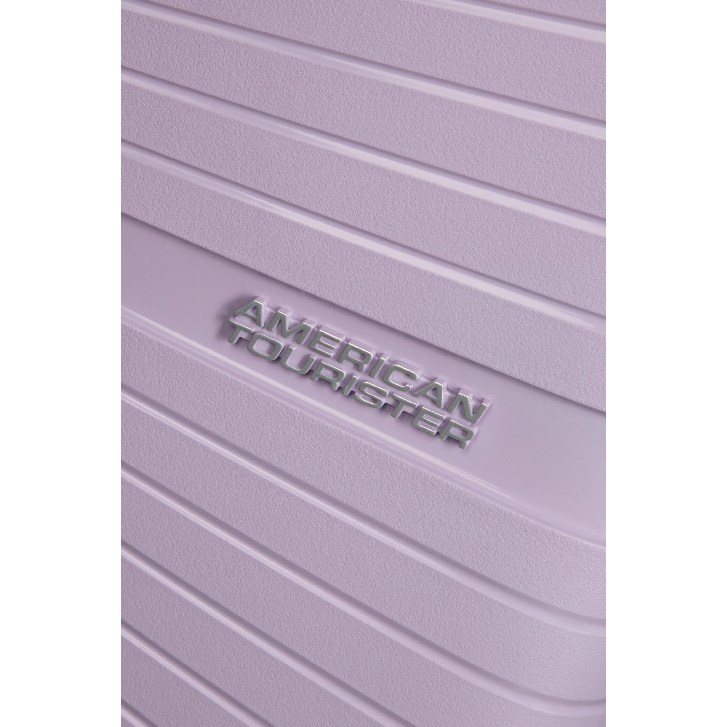 Airconic Large Spinner | Hardside Luggage | American Tourister