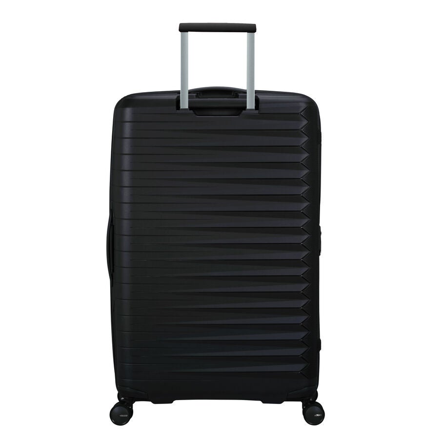 FastForward Carry-On in the color Flash Black. image number 2