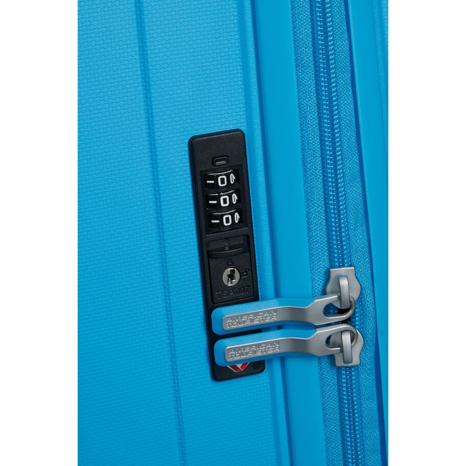 Rejoy Large in the color Azure Blue. image number 3