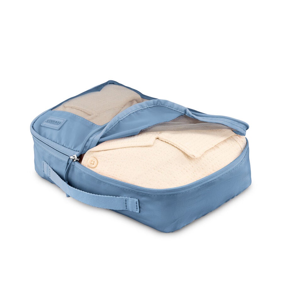Stratum 3.0 3 Piece Packing Cubes in the color Elemental Blue. image number 8