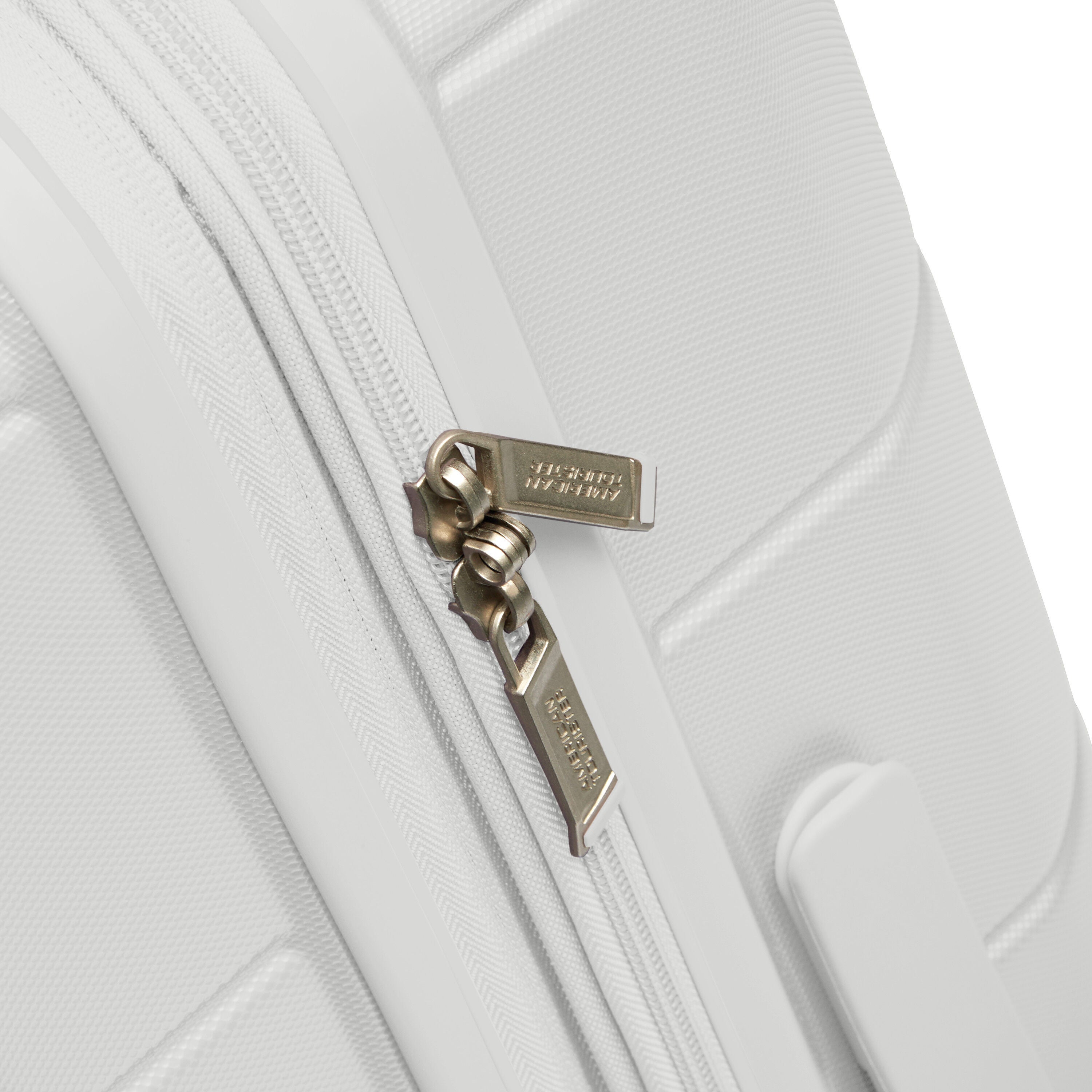 American tourister zip discount