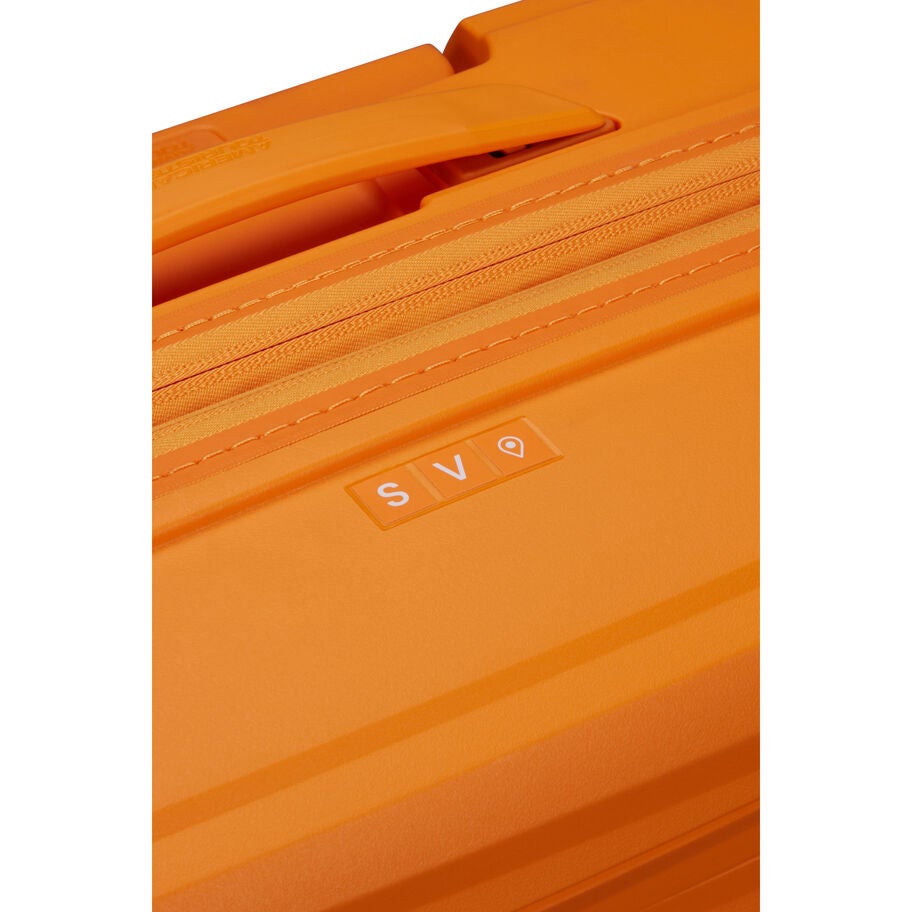 FastForward Large in the color Radiant Orange. image number 5