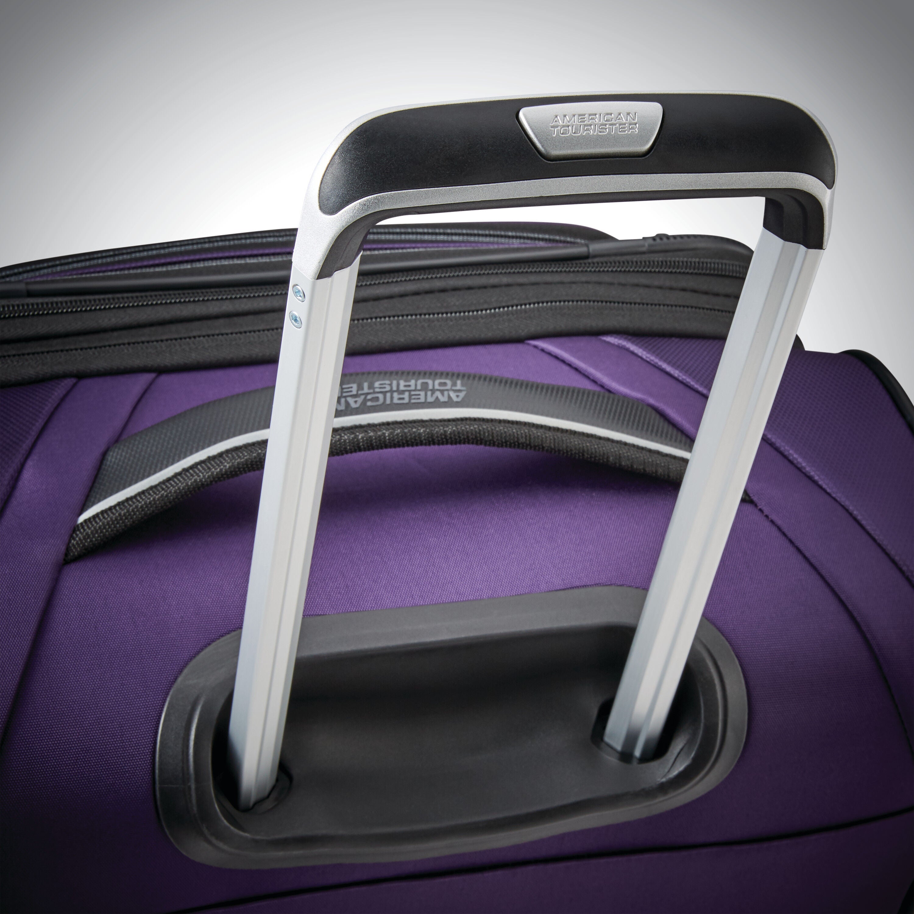 American Tourister Zoom Turbo Spinner