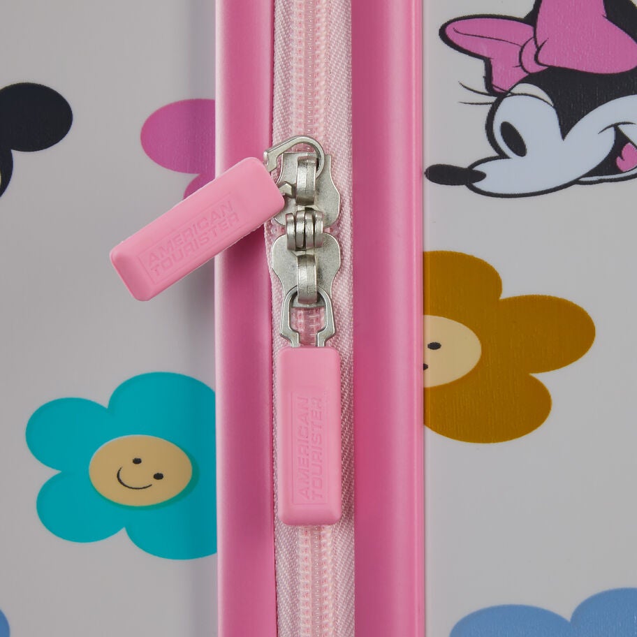 Disney Characters Kids Carry-On in the color Minnie. image number 3