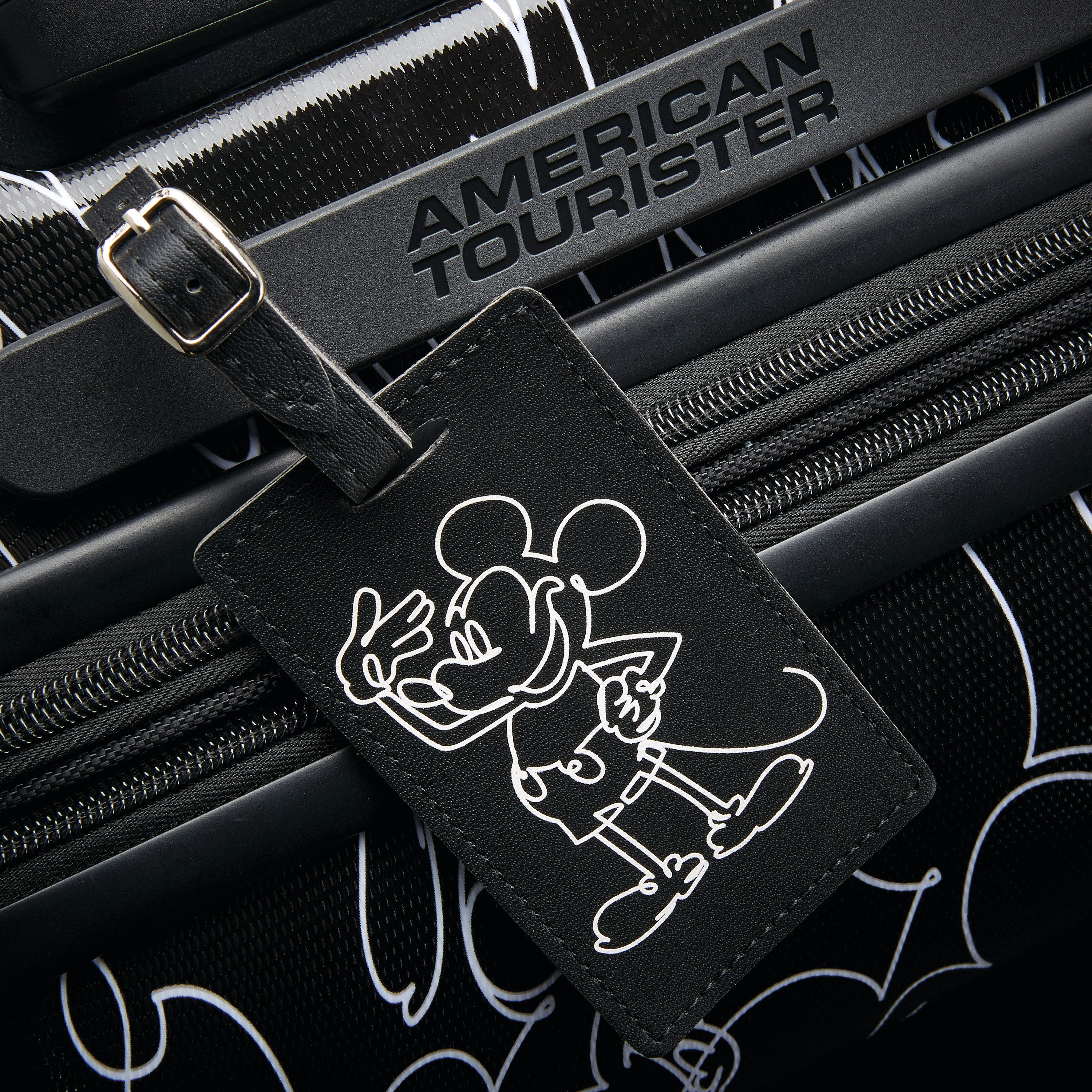 Disney Mickey Scribble 2 Piece Set