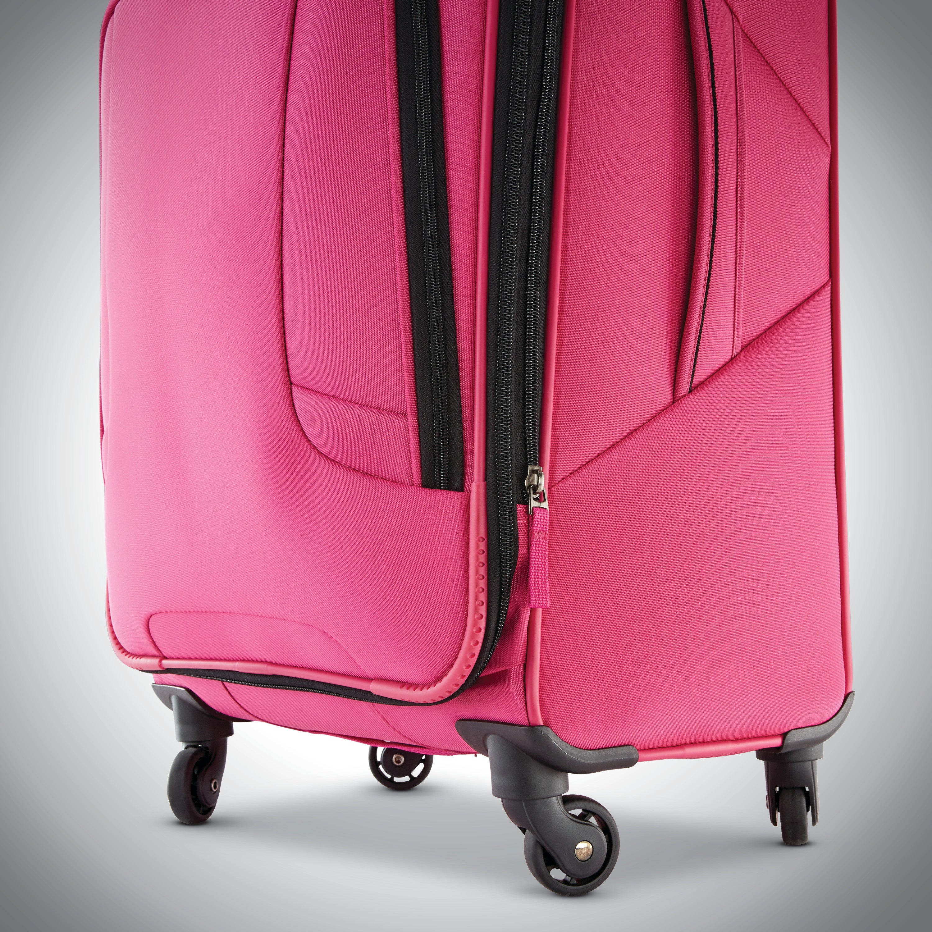 American tourister 4 kix rolling travel tote hot sale